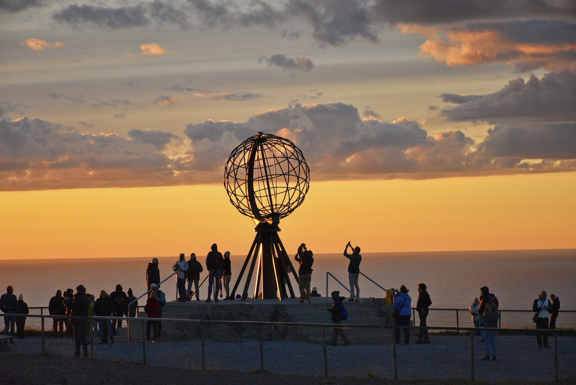 PHX_Krainz_Norwegen_Nordkap_Sonnenuntergang_RS5258_Honningsvag_2017_08_16_RZA_5371.jpg