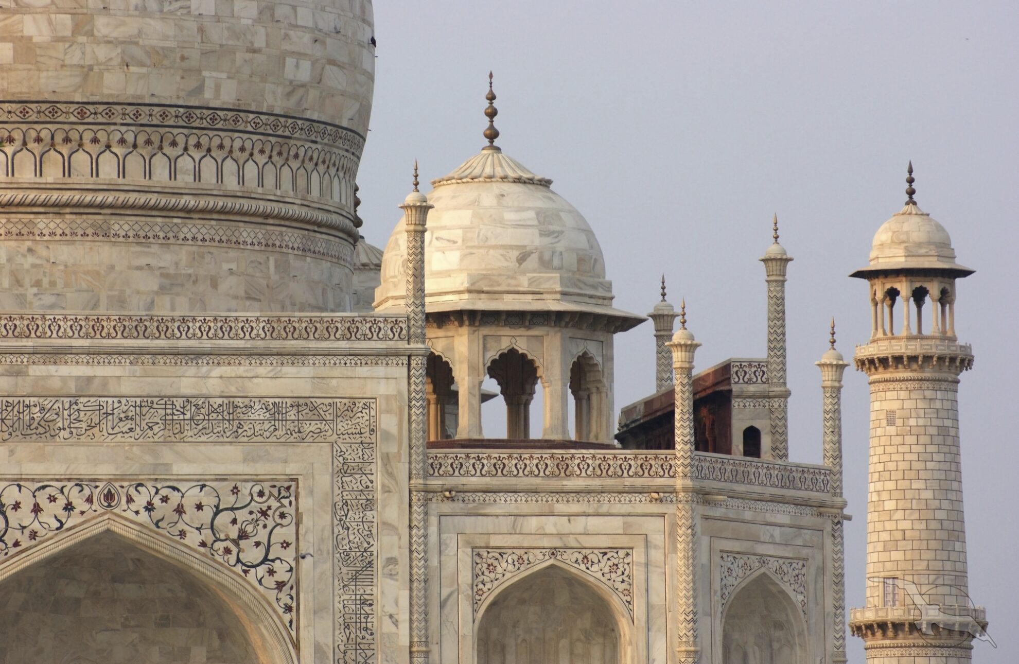Die Türme des Taj Mahal in Agra, Indien