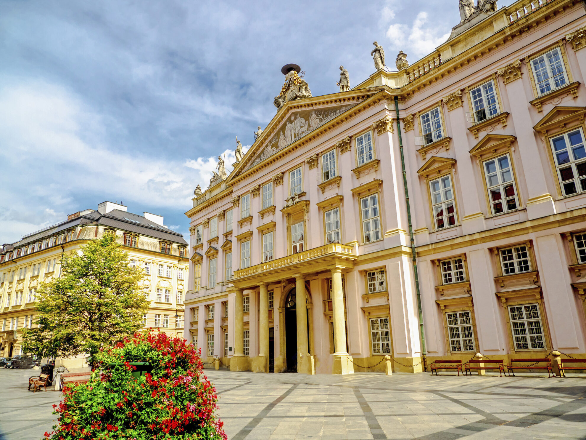 Primatialpalais am Primatialplatz in Bratislava, Slowakei