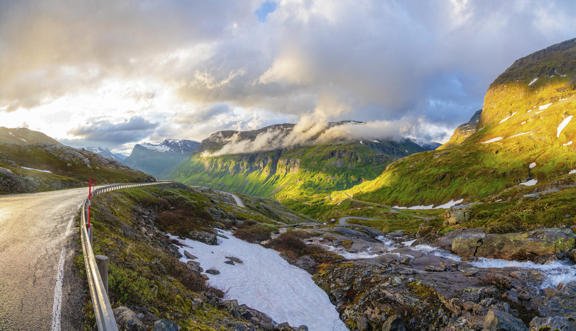 Überlandfahrt zum Dalsnibba