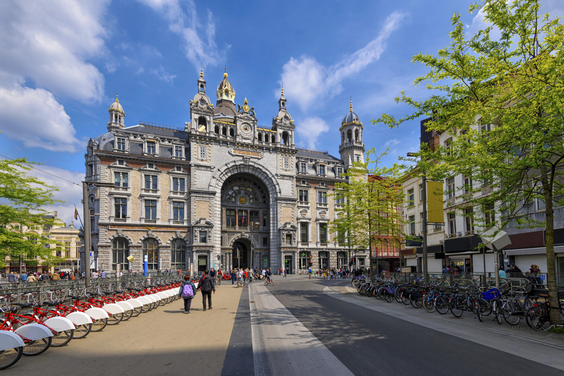 Antwerpen, Bahnhof