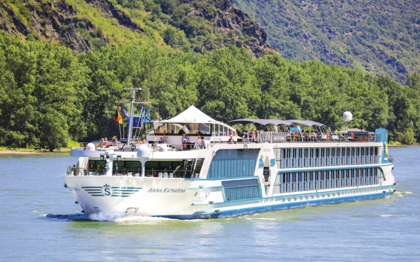 Pressenotiz vom 20.09.2021 – Katalog „Fluss und Küsten 2022“