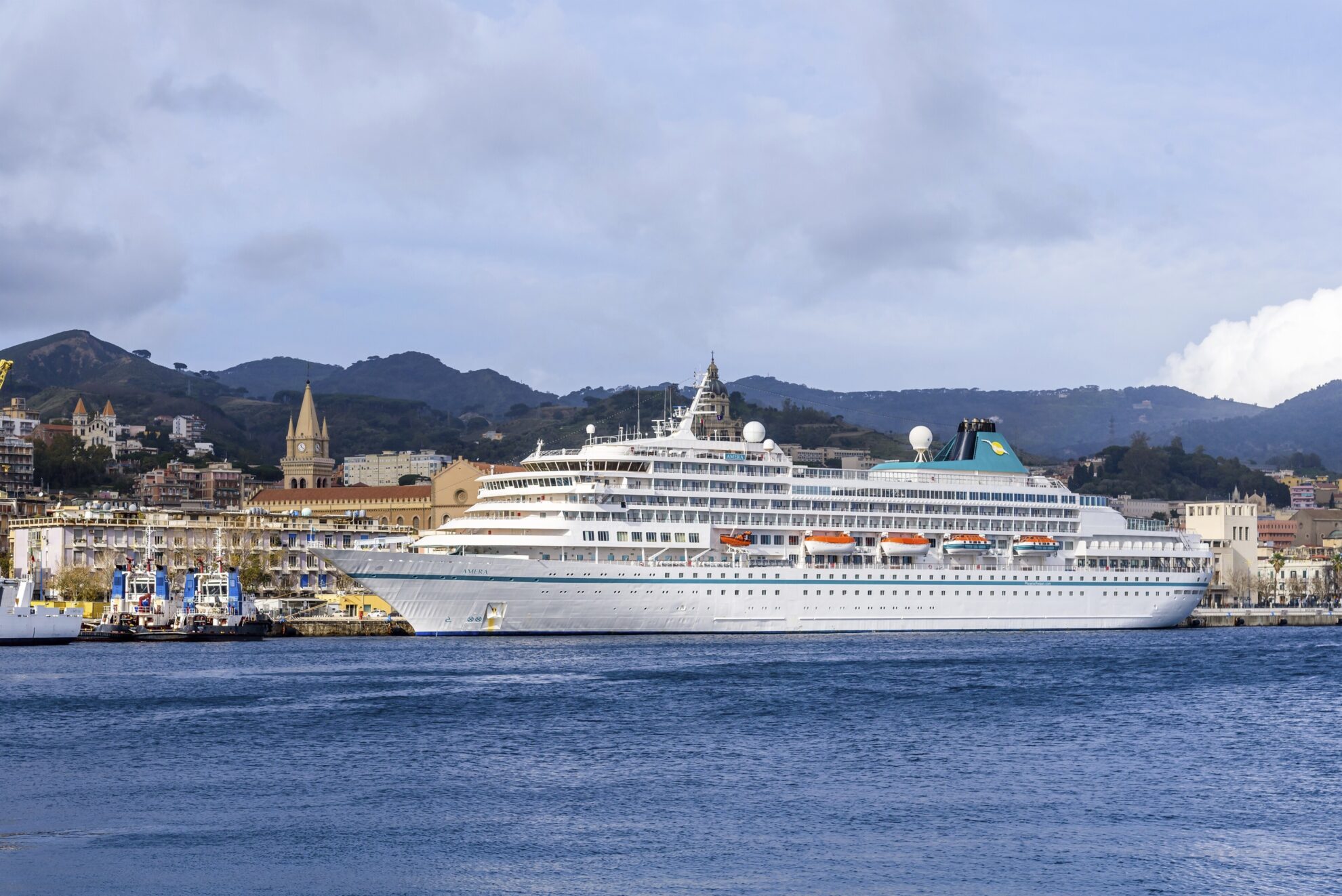MS Amera in Messina