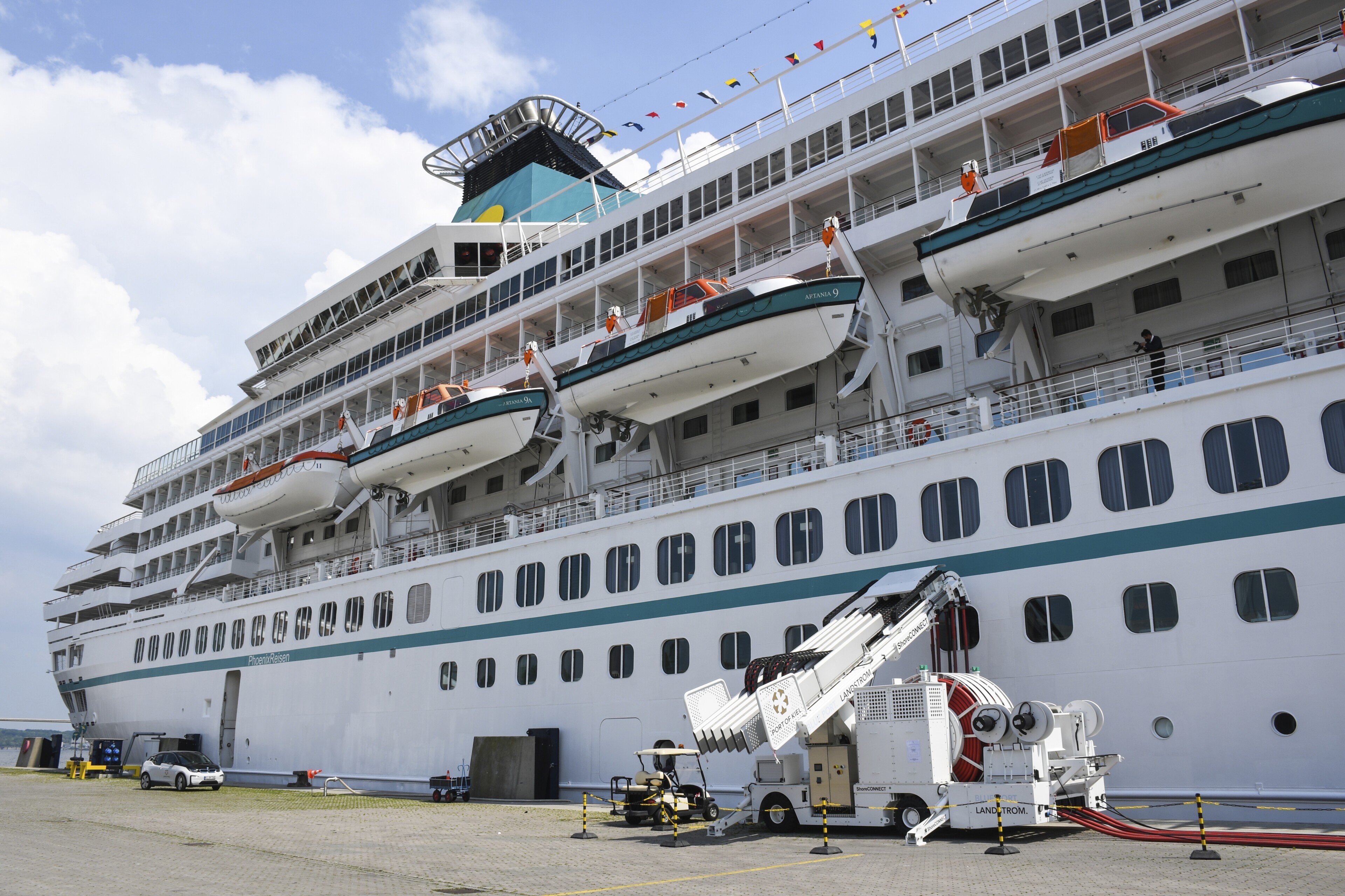 Landstromanschluss in Kiel am 26.06.2022