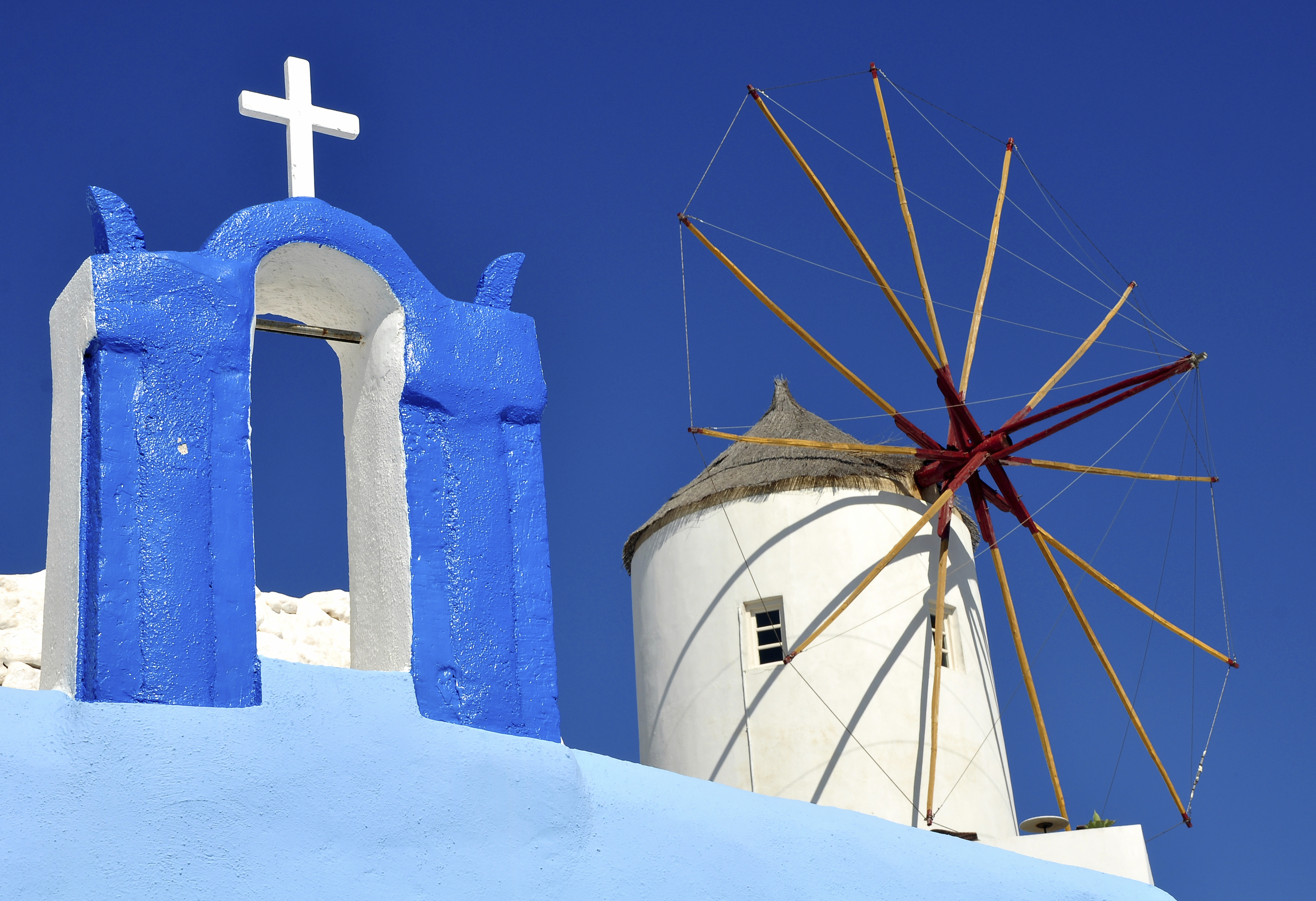 phx krainz griechenland santorin kirche windmuehle 1732jpg 3673098
