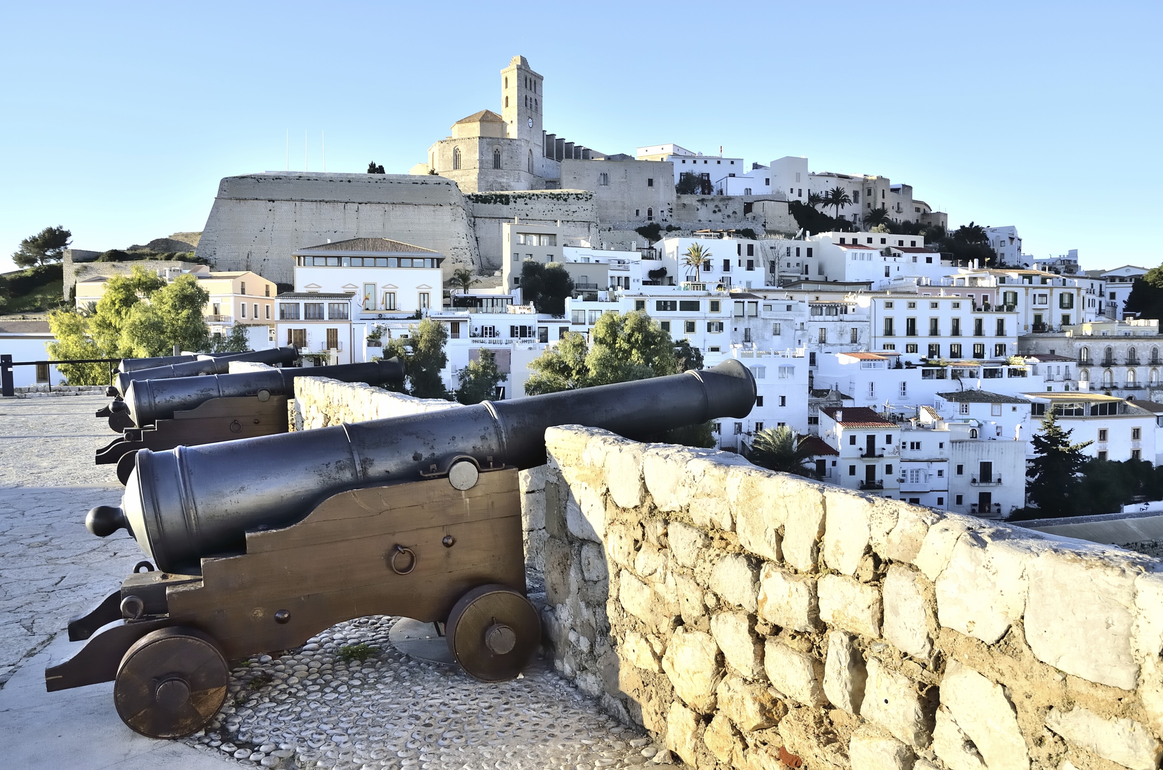 Burg auf Ibiza, Spanien