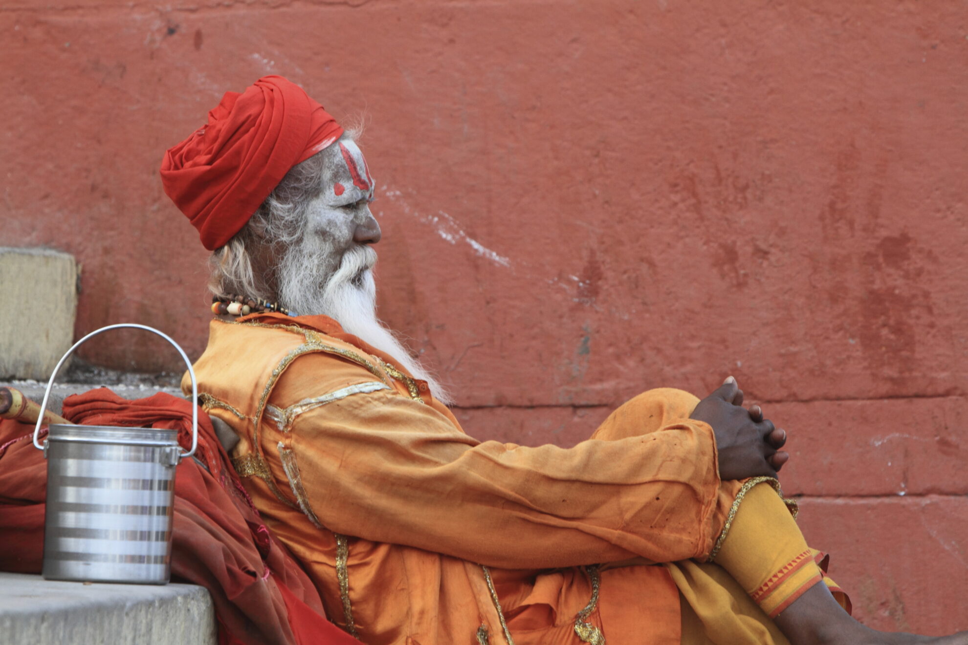 shutterstock 139630445 indien varanasi menschen mannjpg 3654111