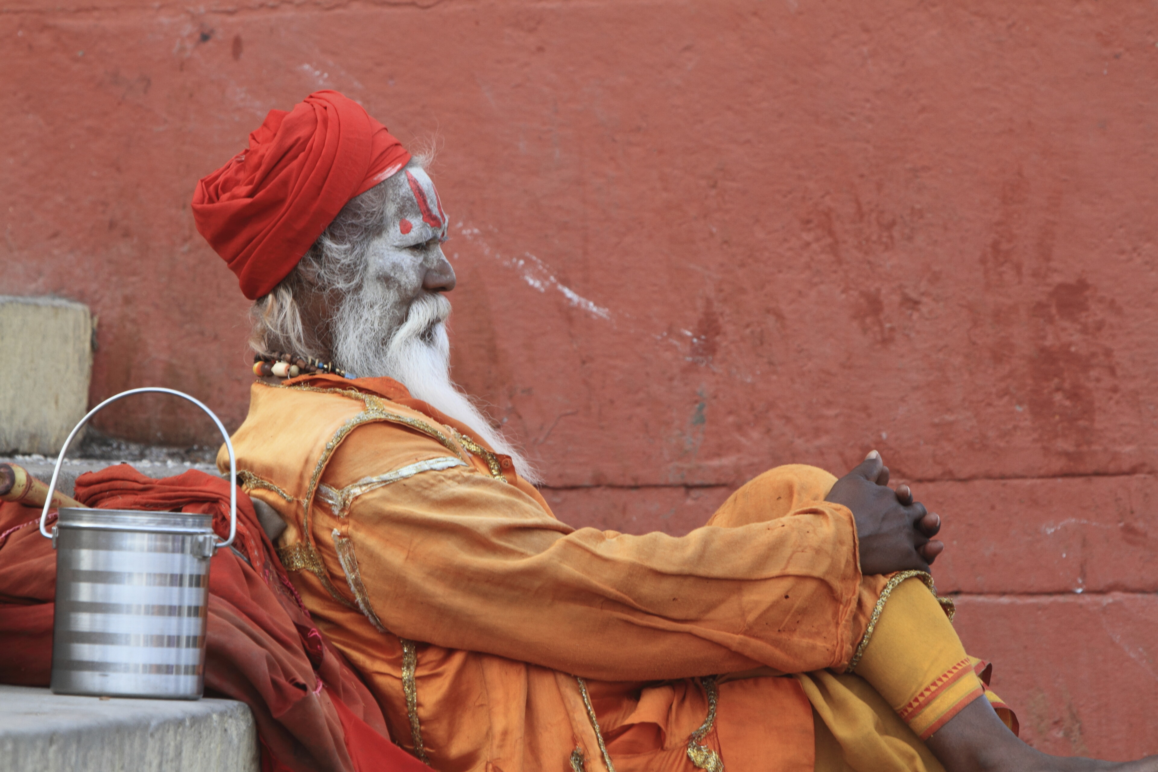 shutterstock 139630445 indien varanasi menschen mannjpg 3654111