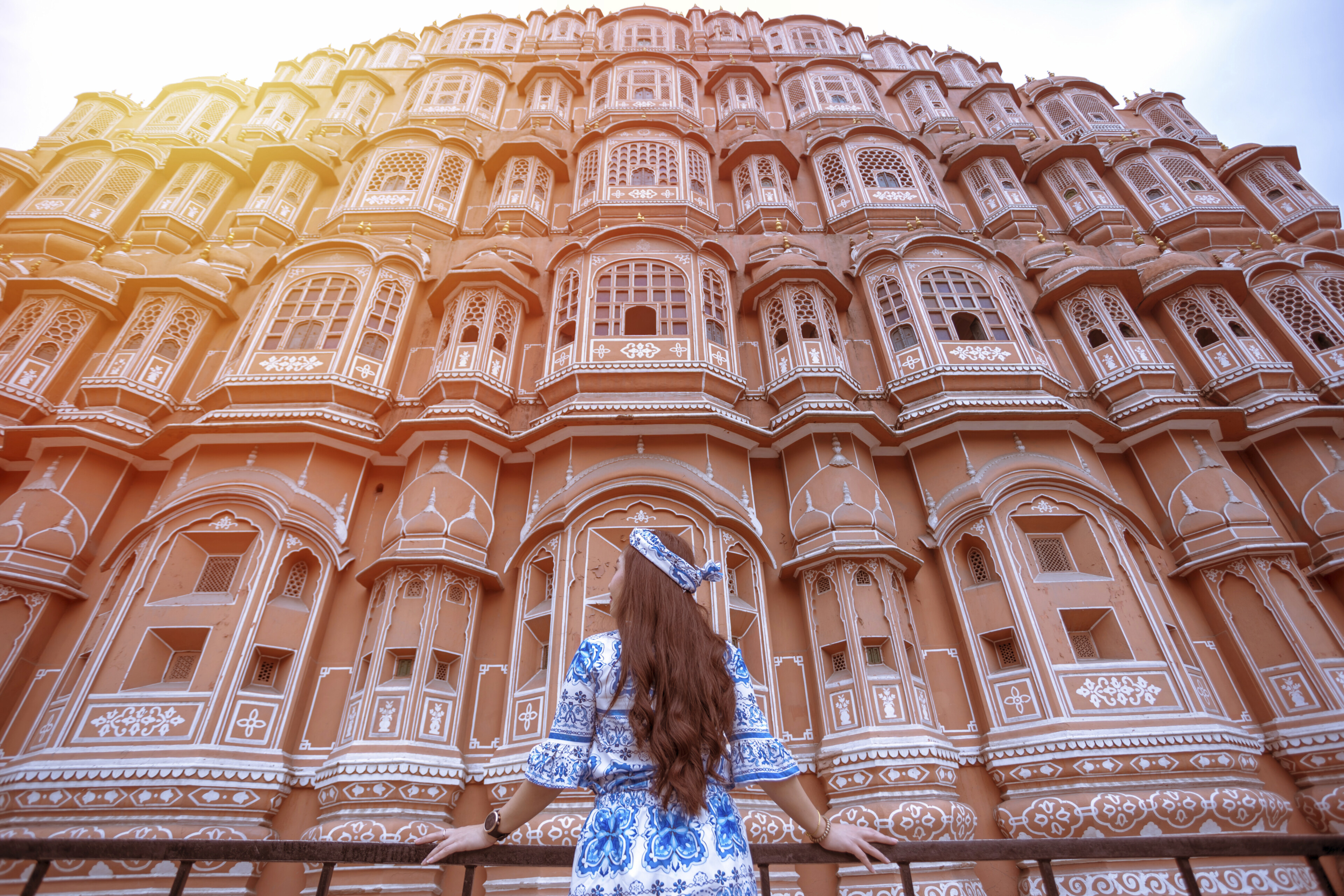 shutterstock 1480940000 indien jaipur menschen frau hawa mahaljpg 3694447