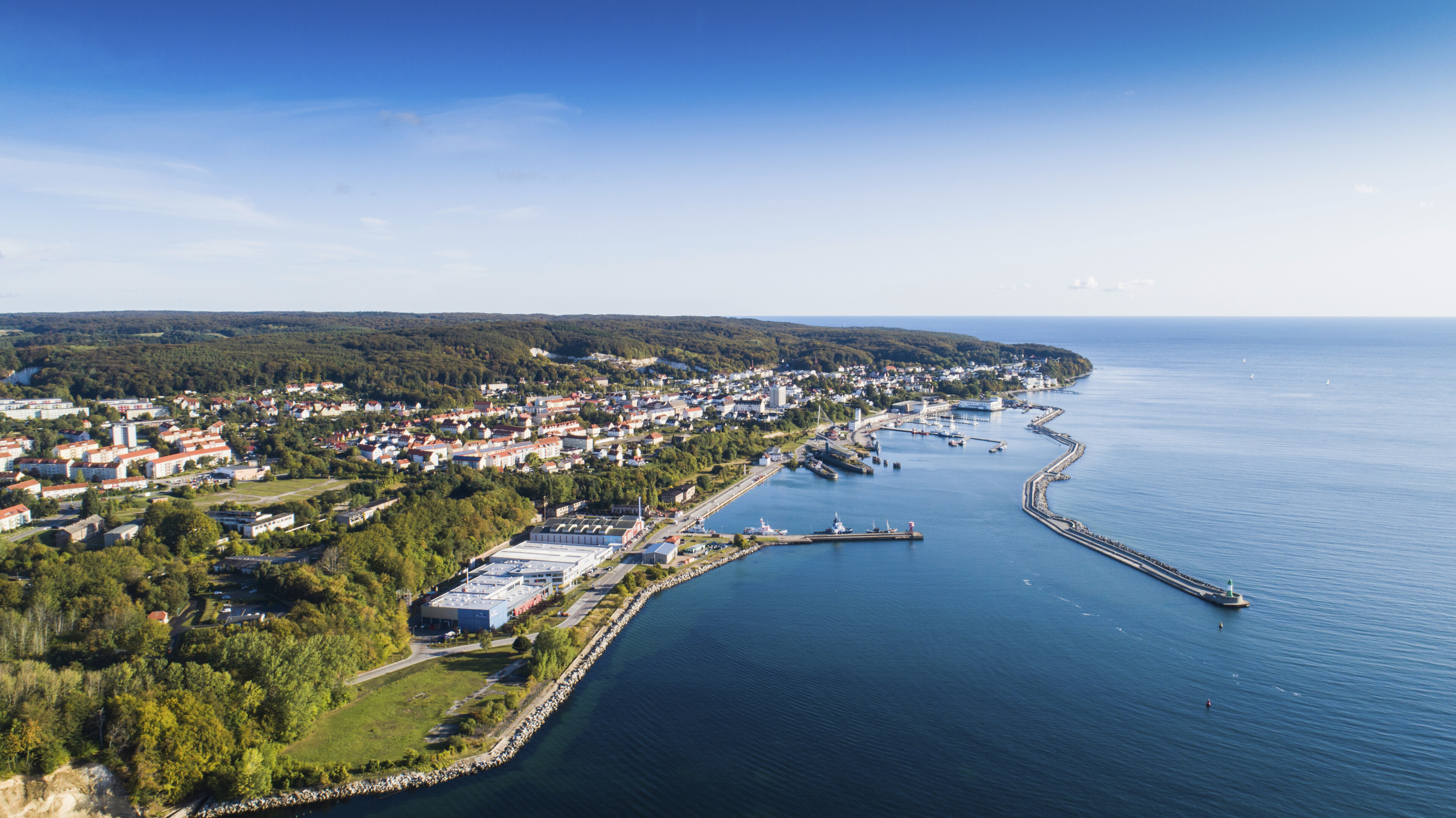 shutterstock 1540575962 deutschland sassnitz kueste luftansichtjpg 3695342