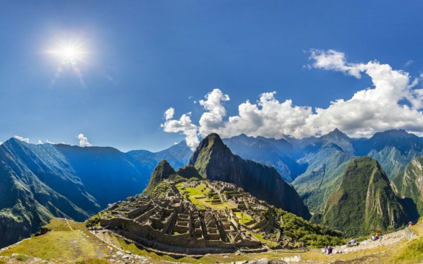 shutterstock 163342040 Peru Machu Picchu Panorama