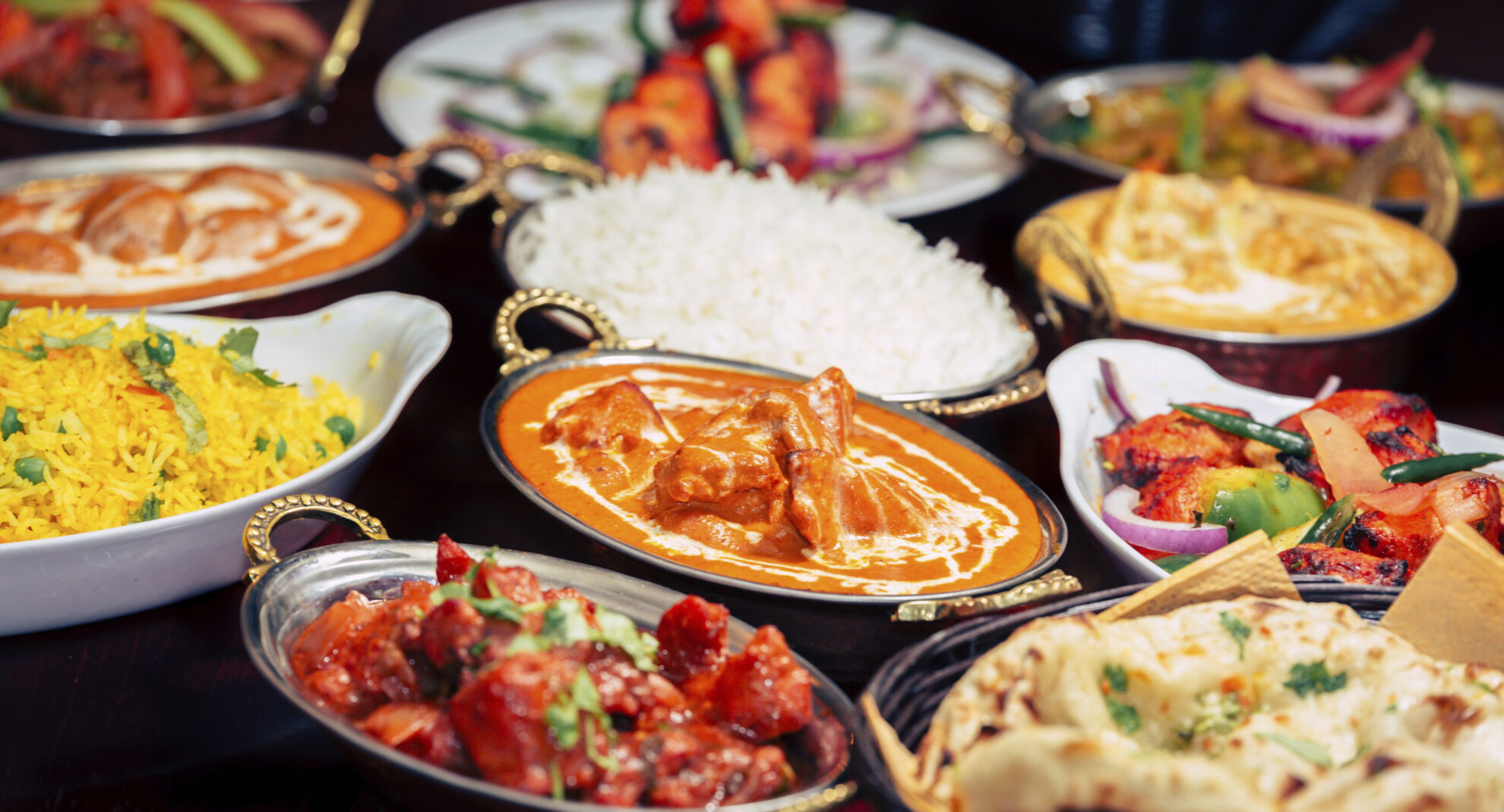 shutterstock 1812144907 indien lebensmittel essen traditionelljpg 3840184