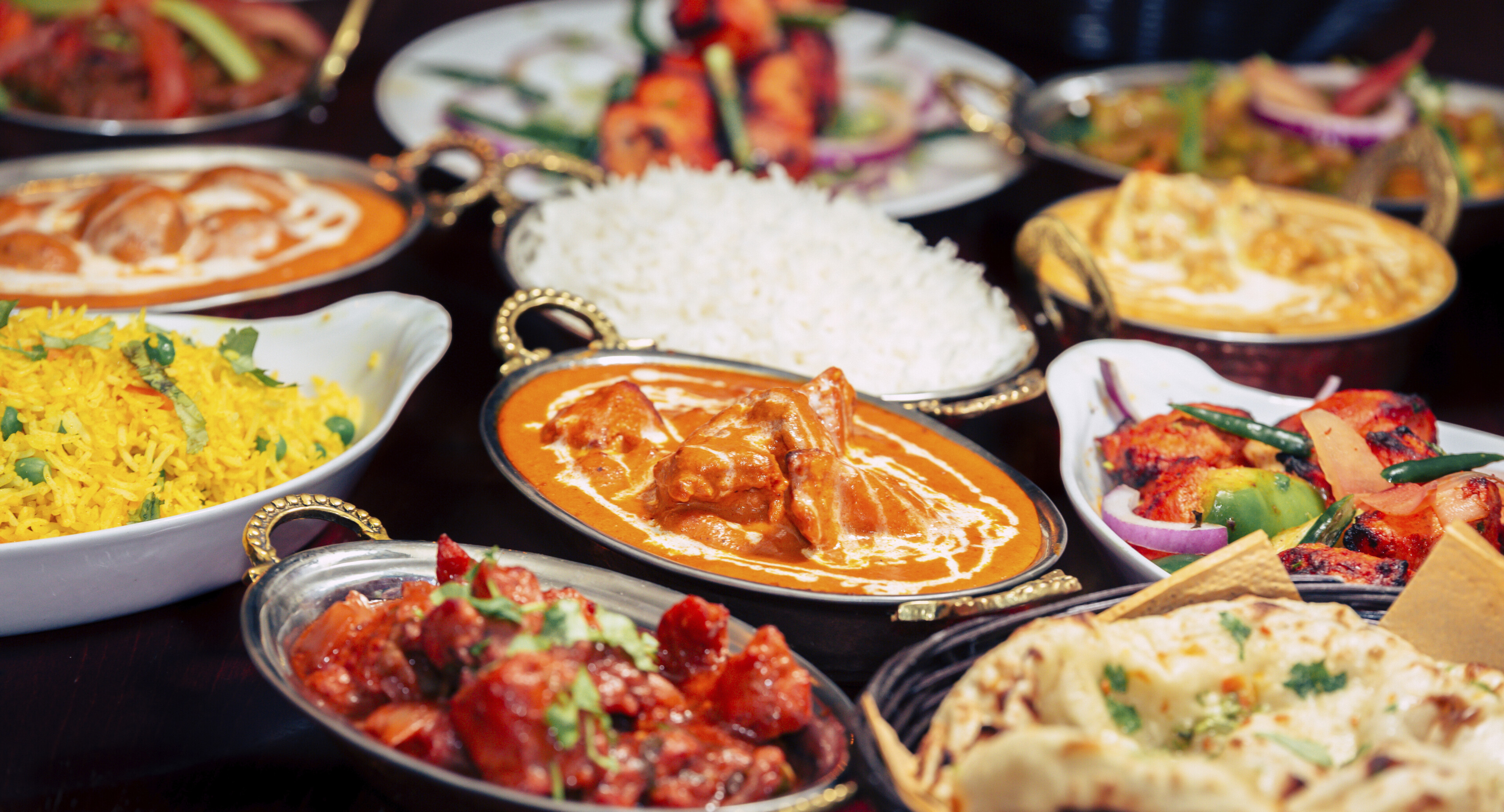 shutterstock 1812144907 indien lebensmittel essen traditionelljpg 3840184