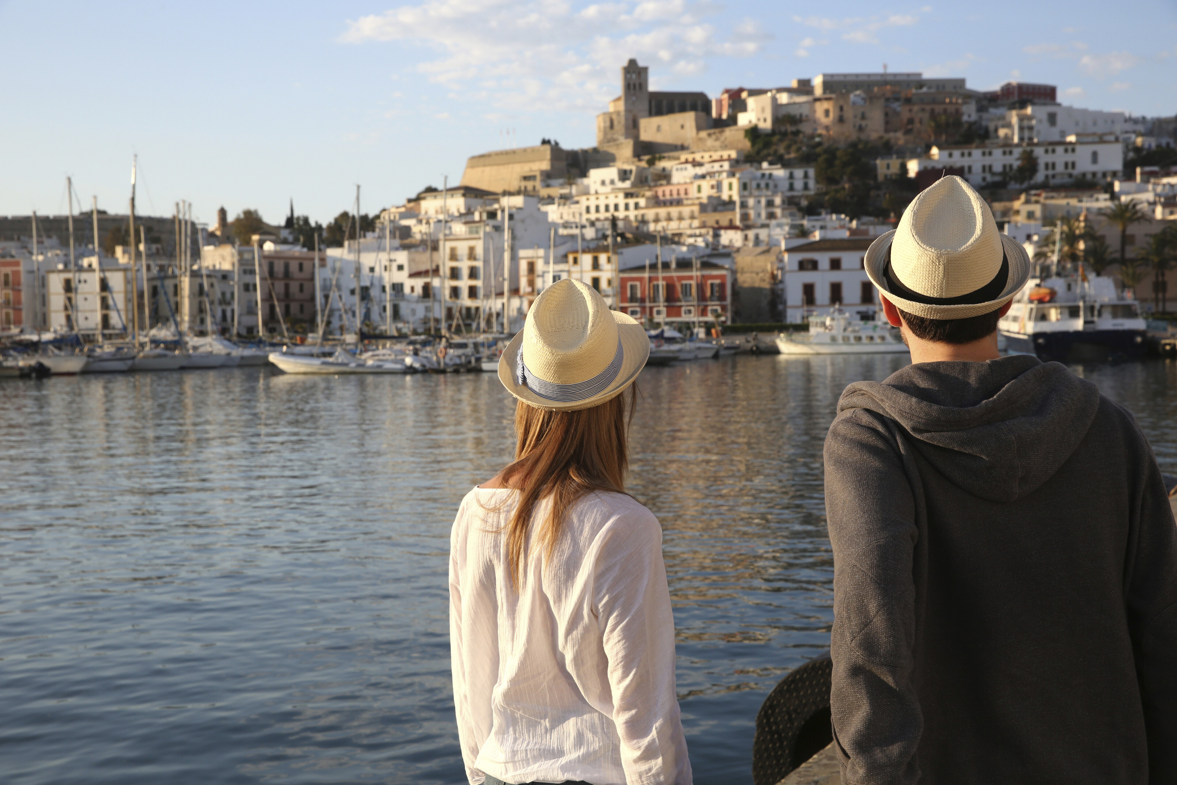 Paar Hafen vor Ibiza-Stadt, Spanien