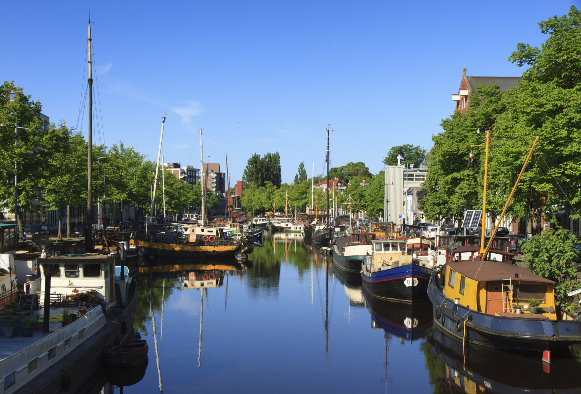shutterstock 193726169 niederlande groningen hafen bootejpg 3662043