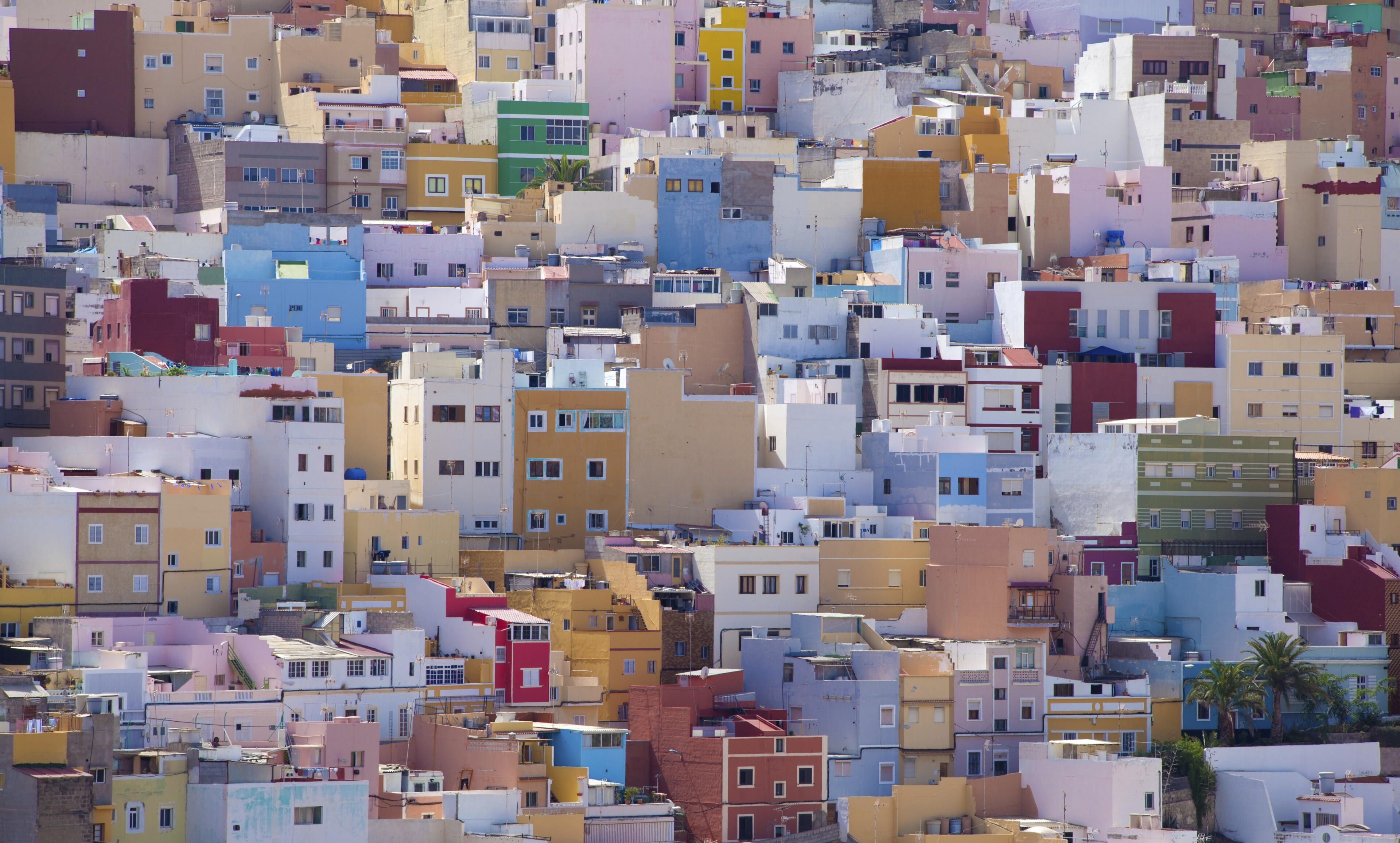 Bunte Haeuser in Las Palmas, Spanien