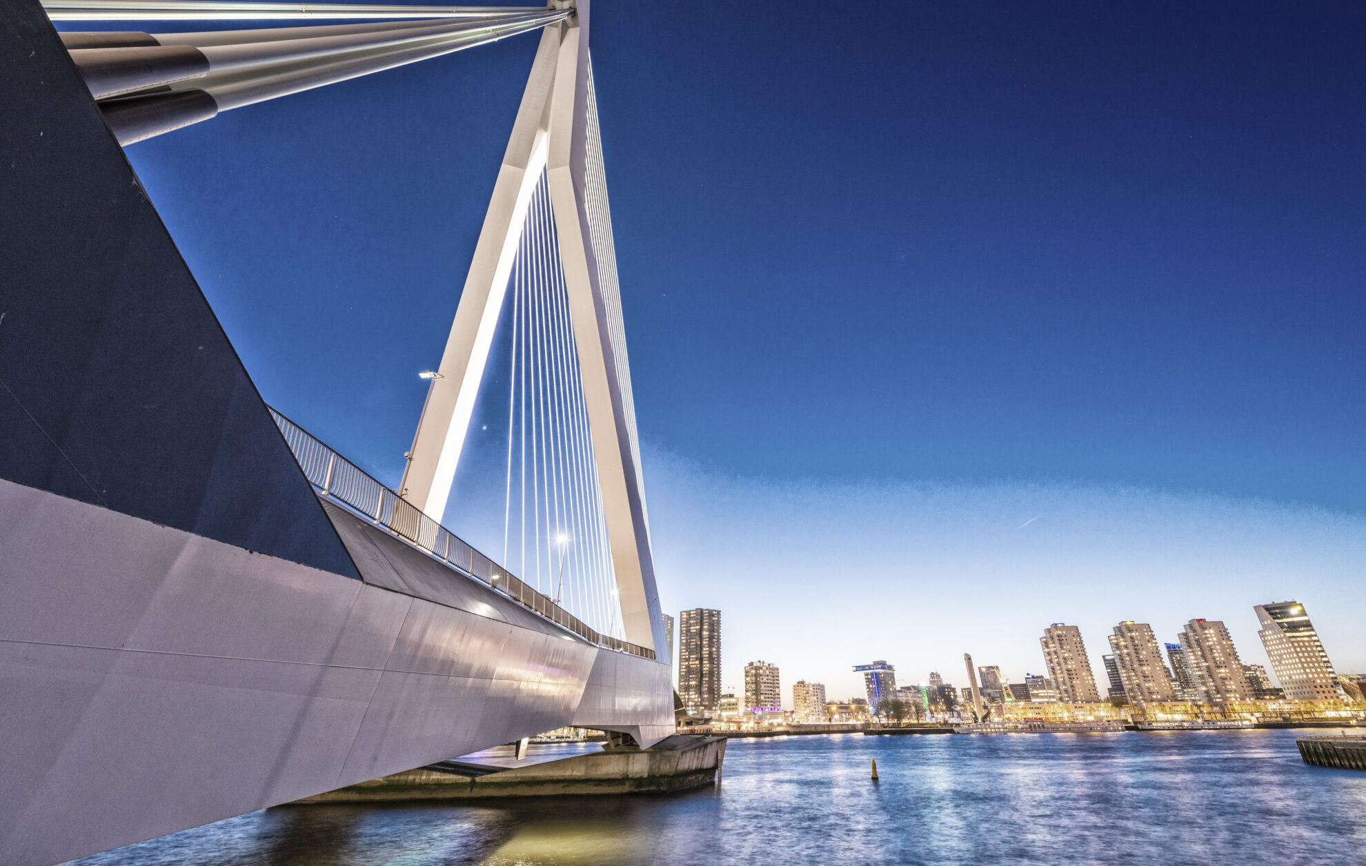 shutterstock 317457050 niederlande rotterdam brueckejpg 3654121