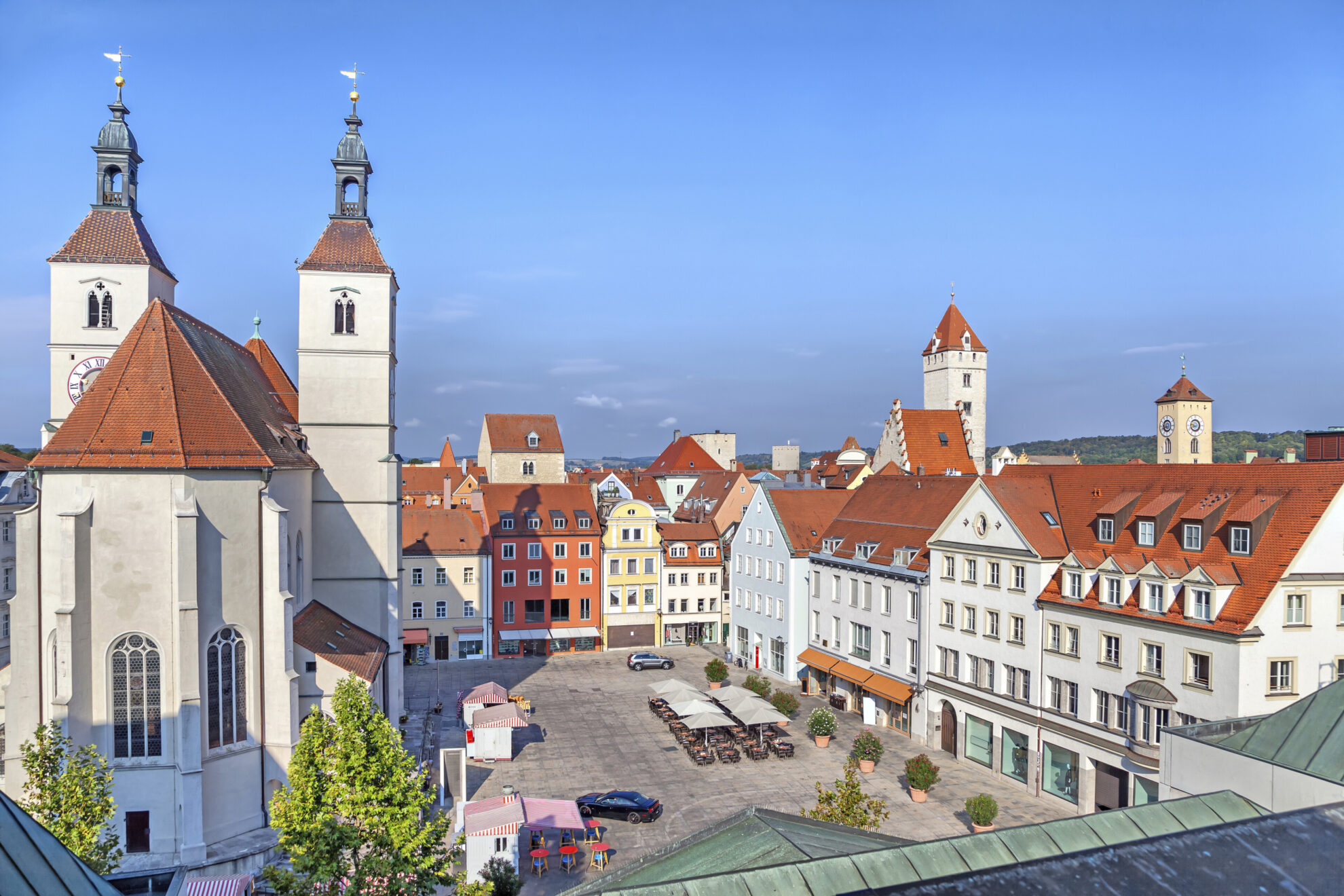 shutterstock 328927970 deutschland regensburg neupfarrplatz neuepfarrkirchejpg 3677551