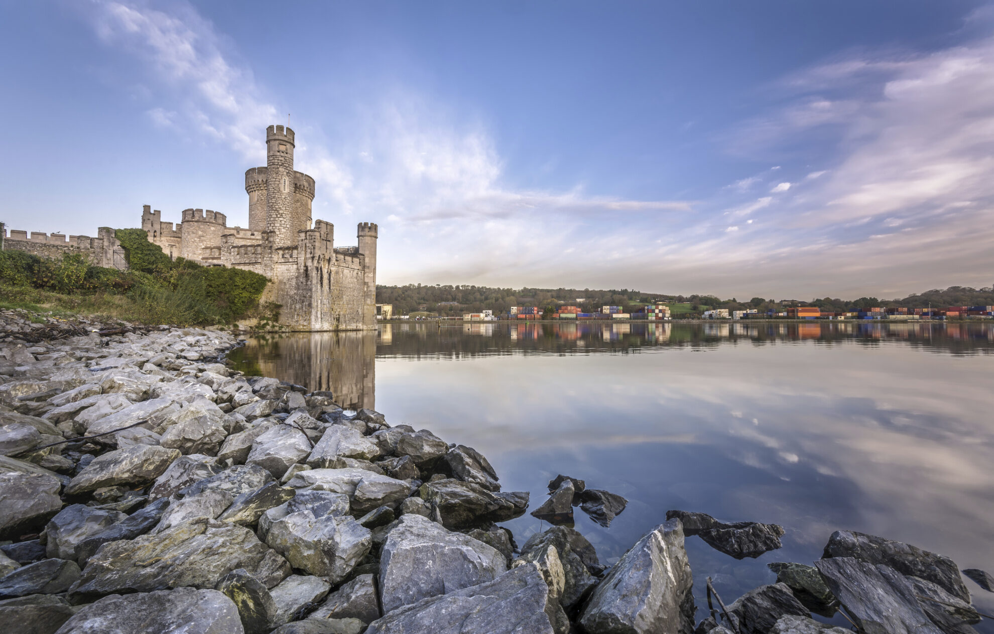 shutterstock 340015640 irland cork blackrock castle river leejpg 3668798
