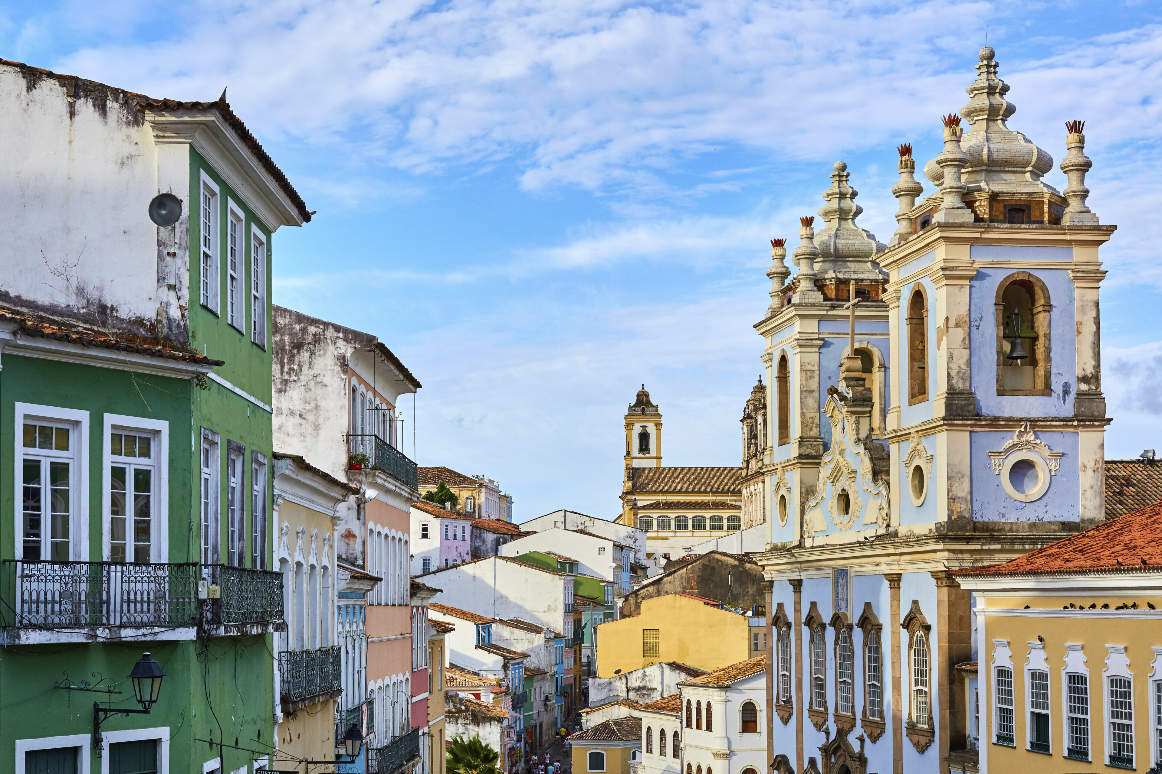 shutterstock 361880714 brasilien salvador da bahia pelourinho haeuser kirchejpg 3660072