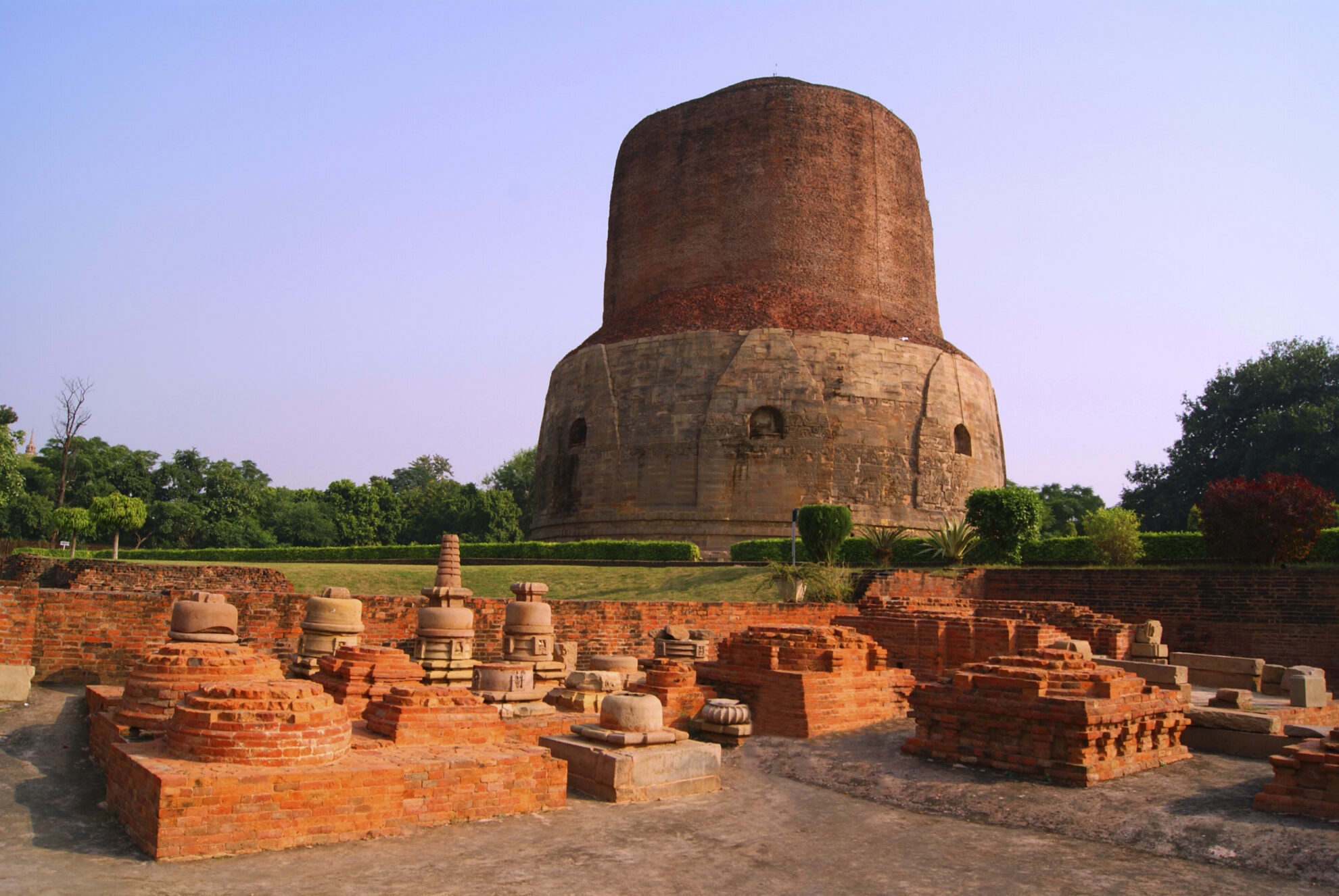 shutterstock 376444372 indien varanasi dhamek stupajpg 3745637
