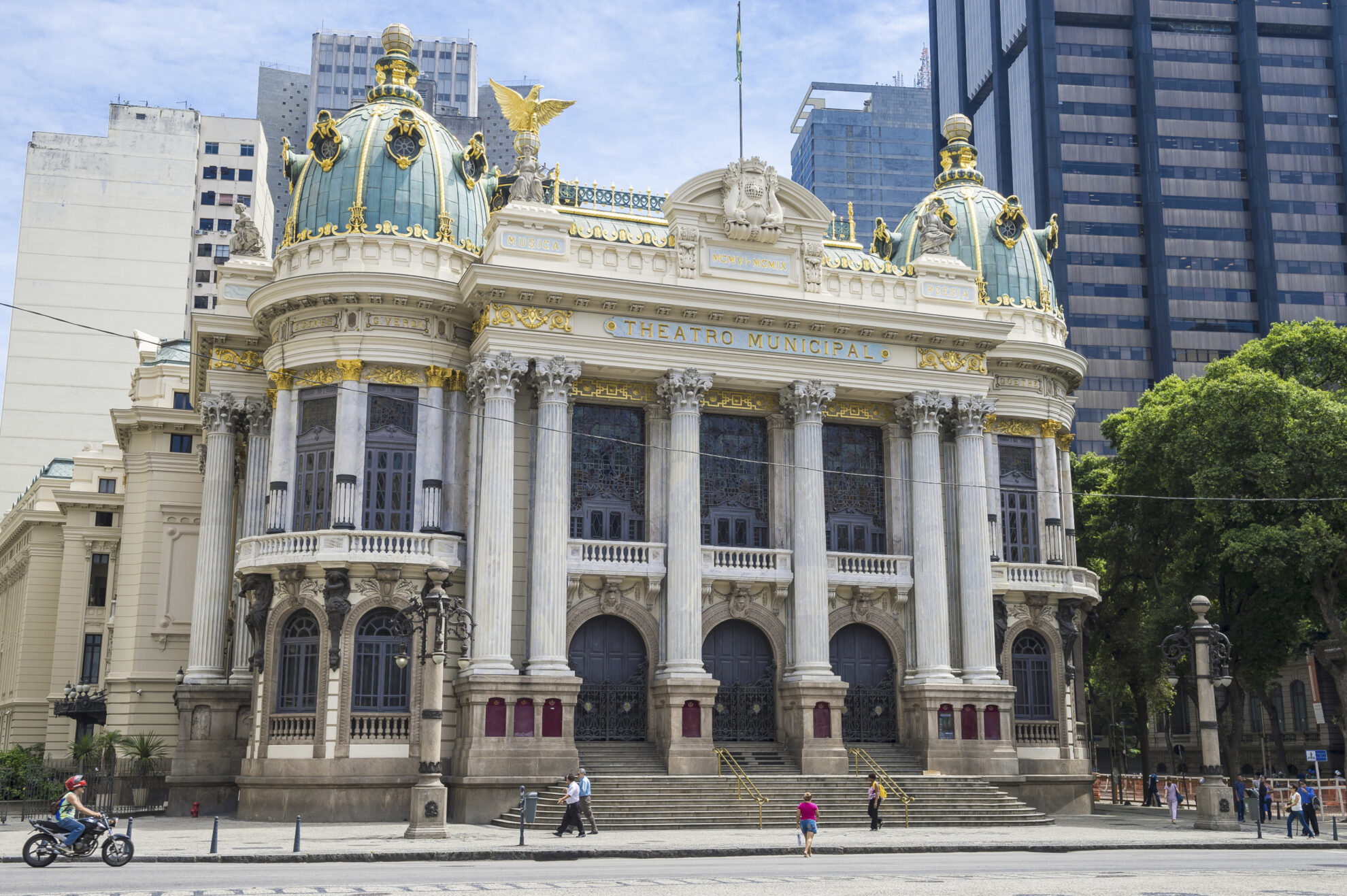 shutterstock 424892815 brasilien rio de janeiro teatro municipaljpg 3660056