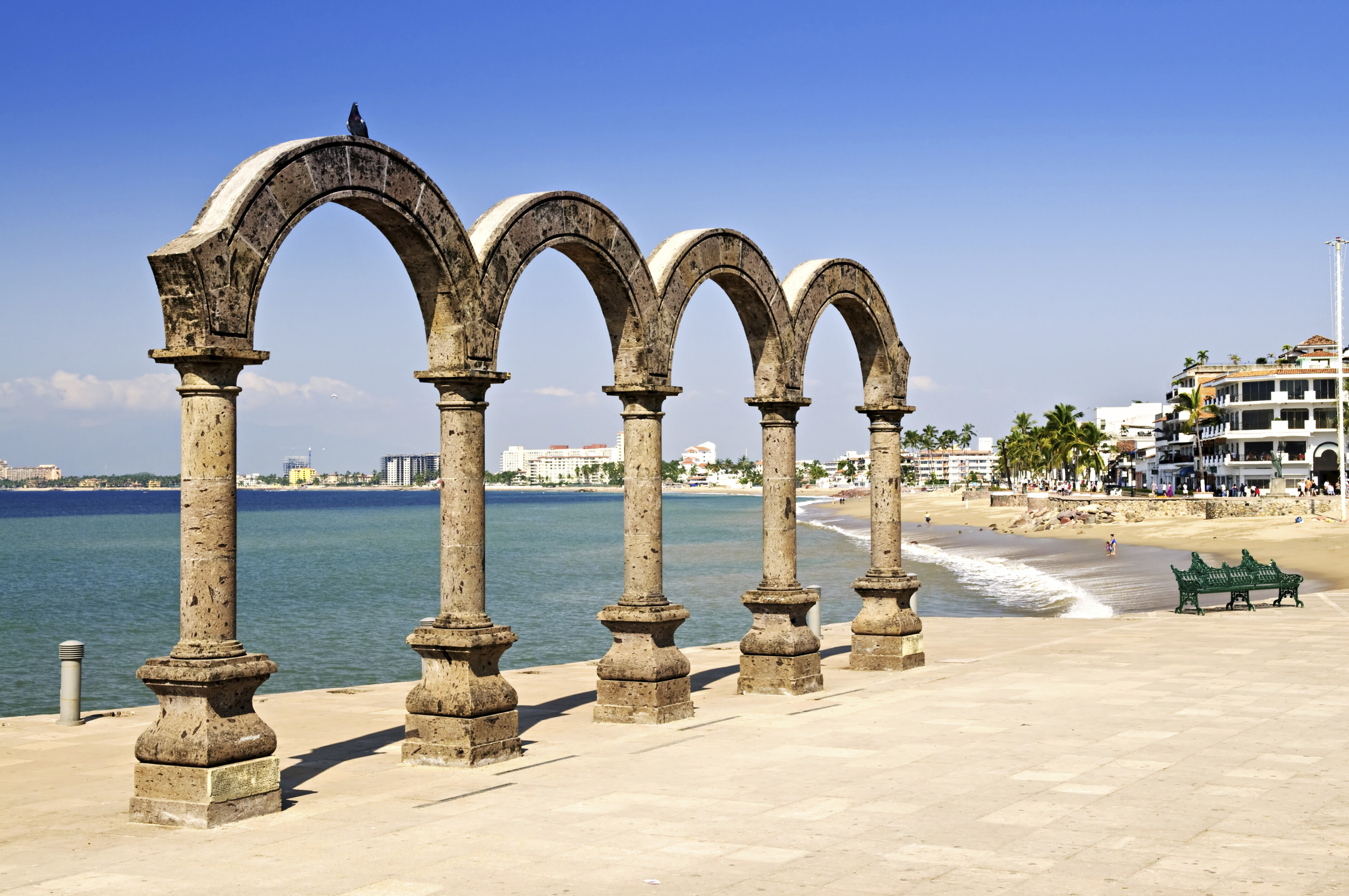 Bögen an der Küste von Puerto Vallarta, Mexiko