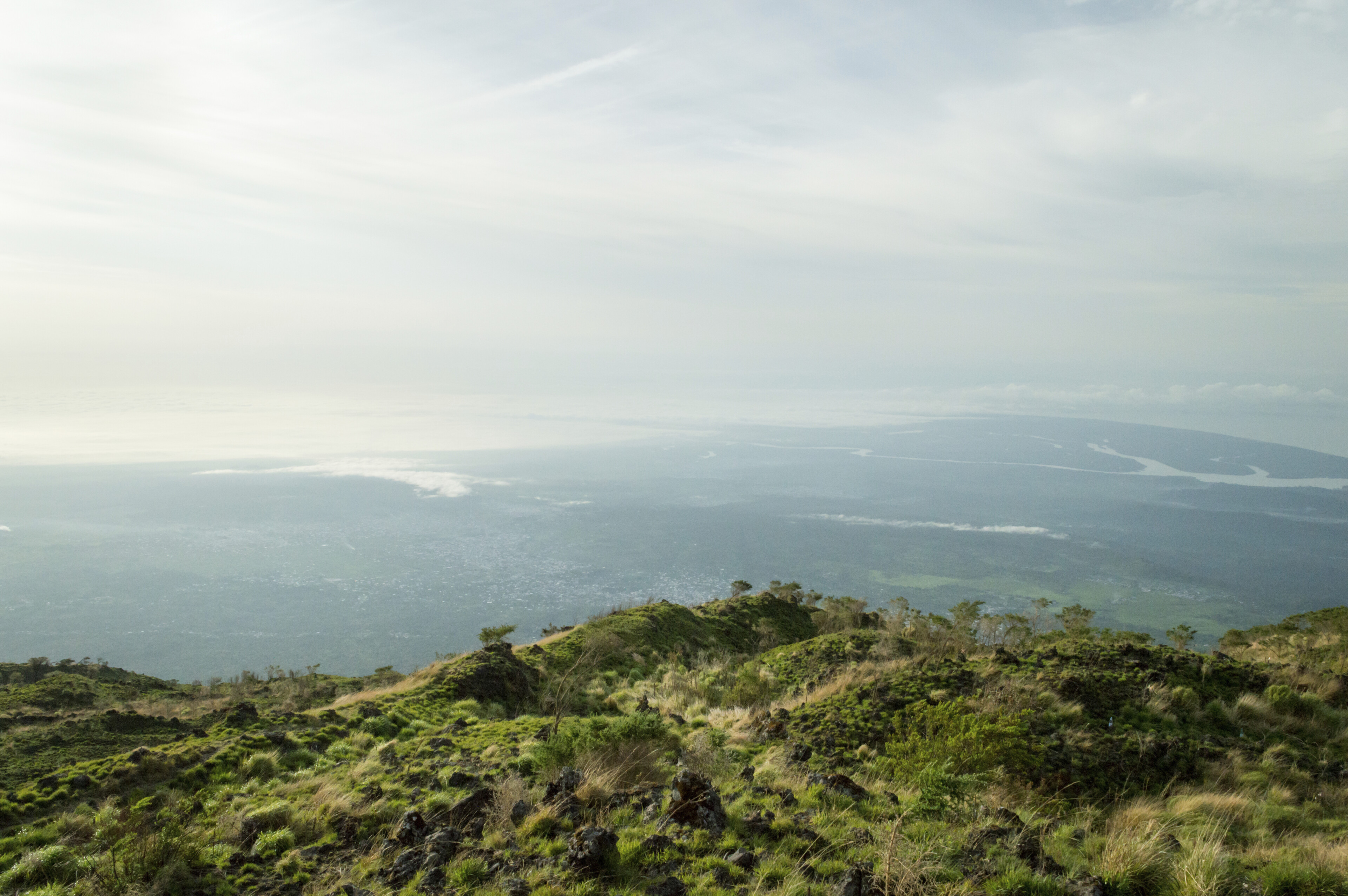 shutterstock_532485709_Kamerun_Limbe_Berg_Landschaft_Panorama.jpg
