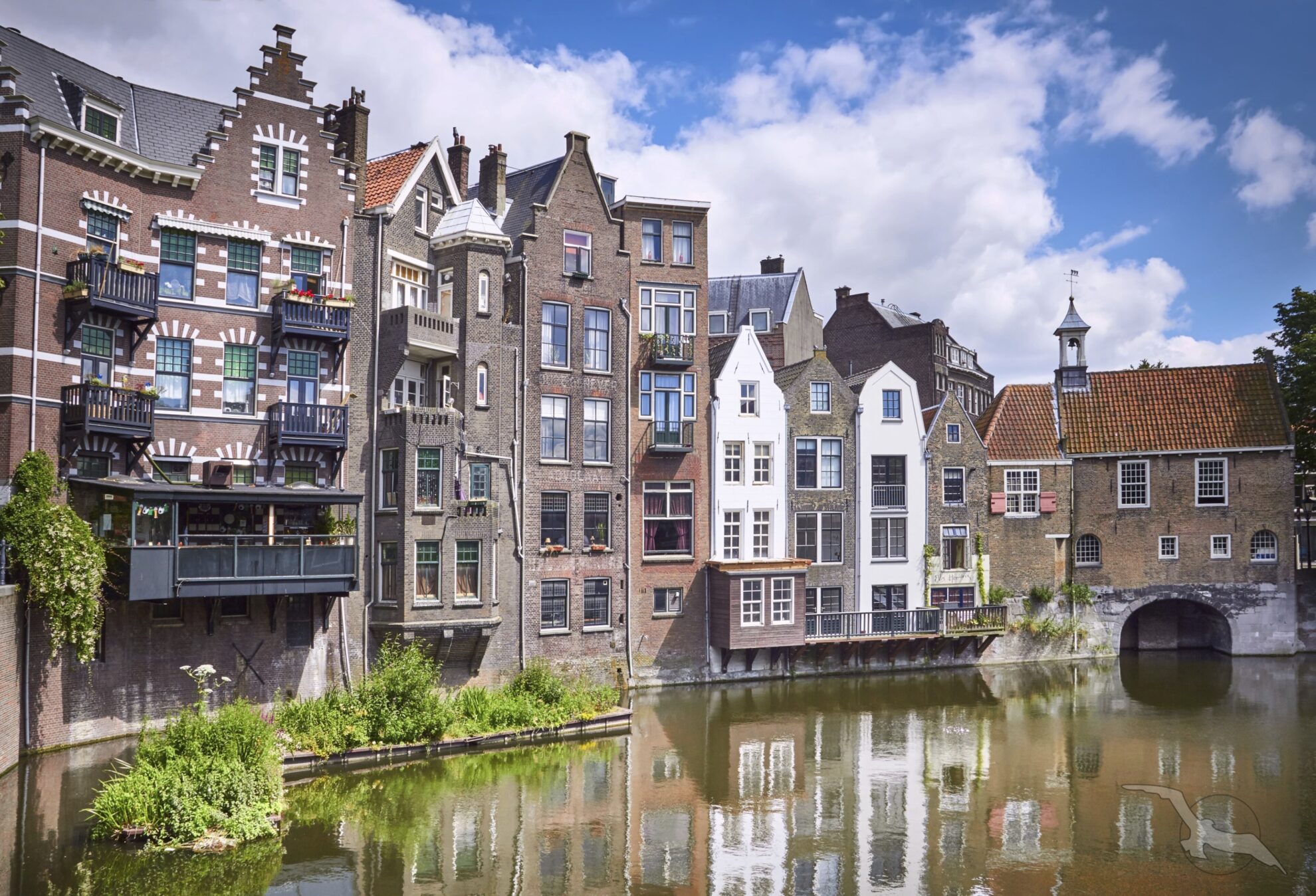 shutterstock 553798360 niederlande rotterdam delfshaven altstadtjpg 3663543