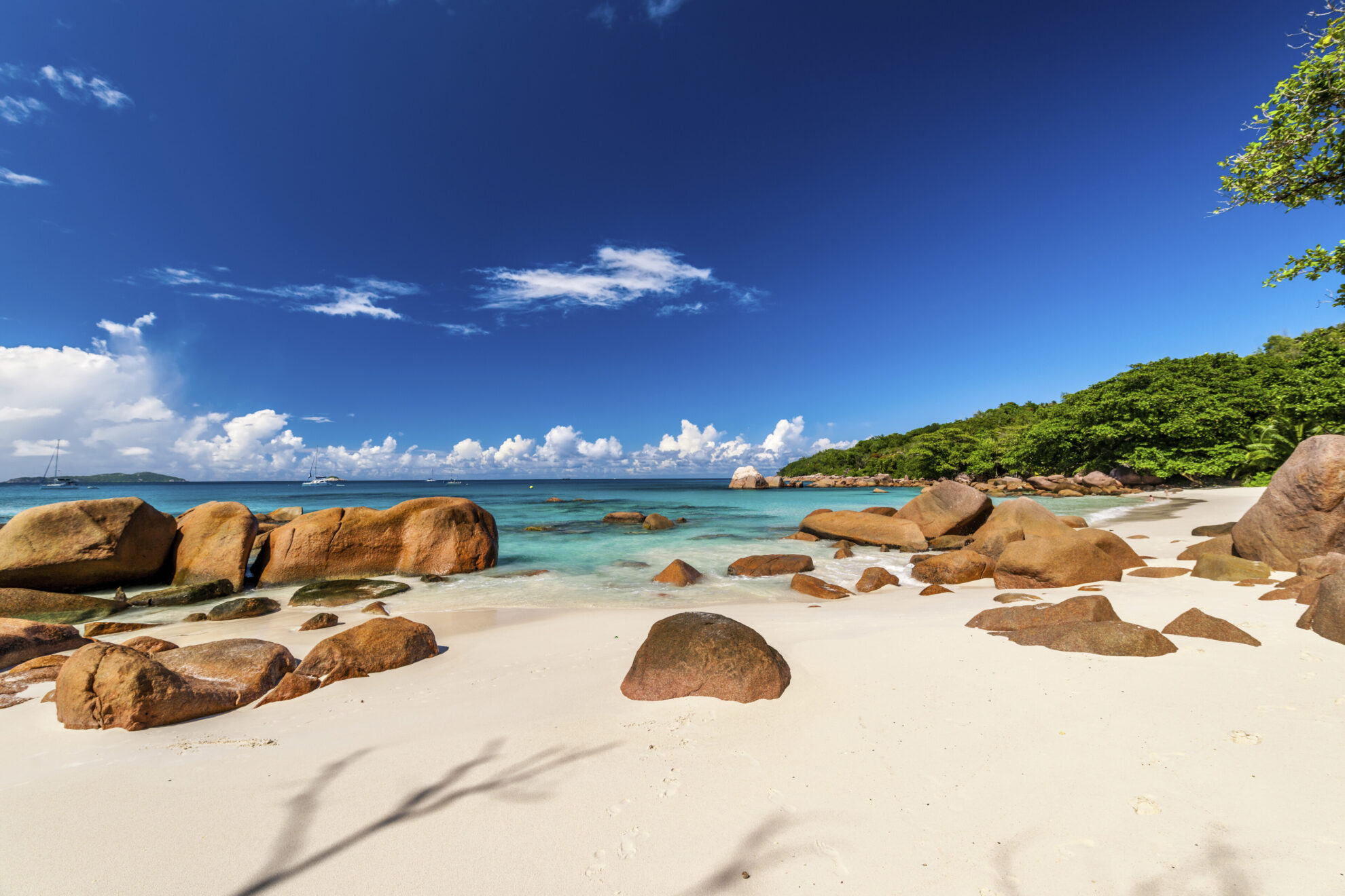 shutterstock 623692601 seychellen praslin anse lazio strand meer panoramajpg 3669411