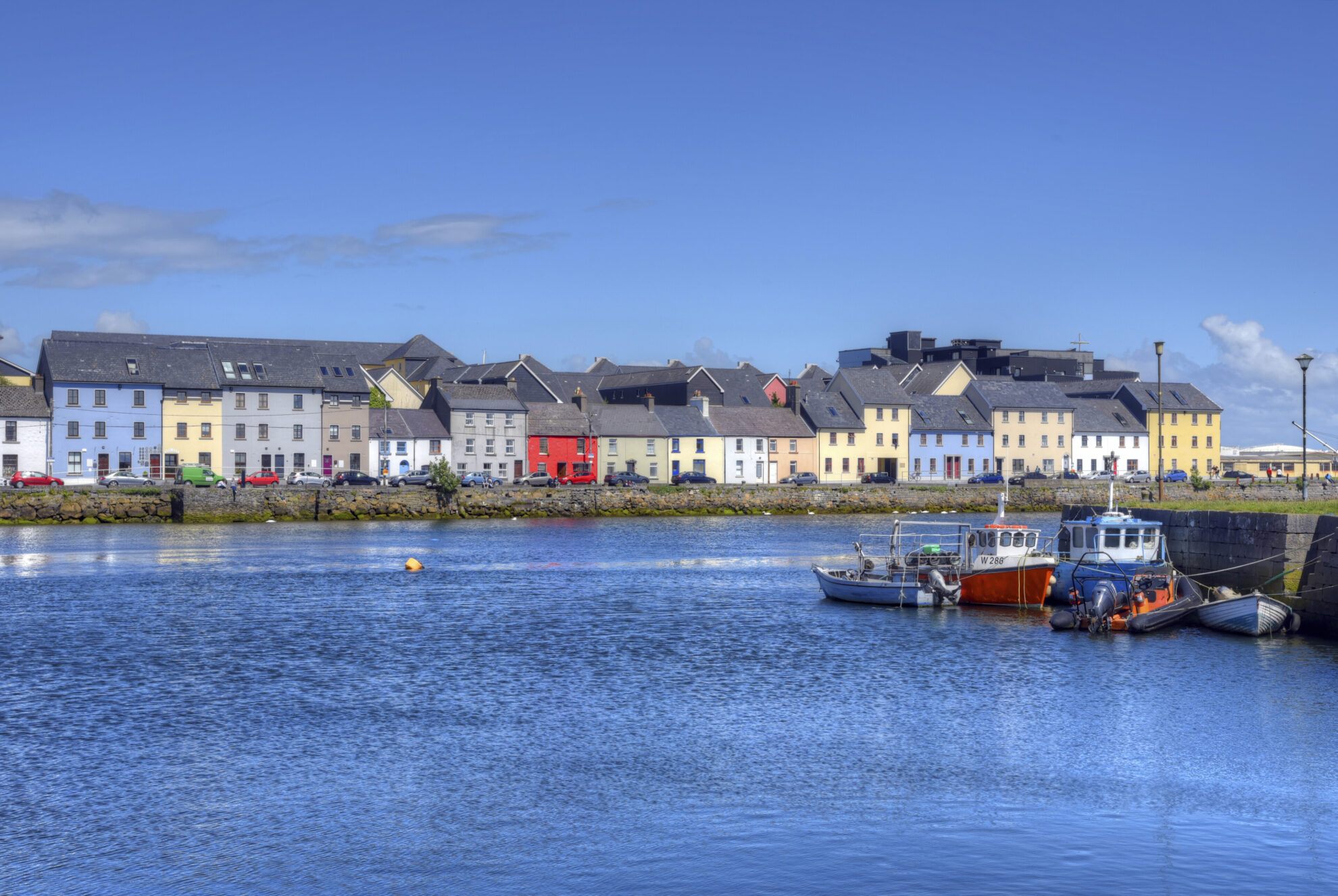shutterstock 656051644 irland galway claddagh hafen meerjpg 3668795